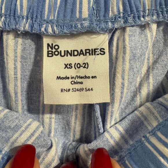 NWOT No Boundaries Viral Blue Striped Wide Leg Pants - Picture 3 of 6